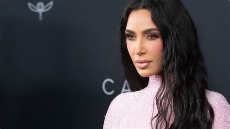 kim kardashian augenbrauen|Kim Kardashian: Sie überrascht mit kurzem Haar